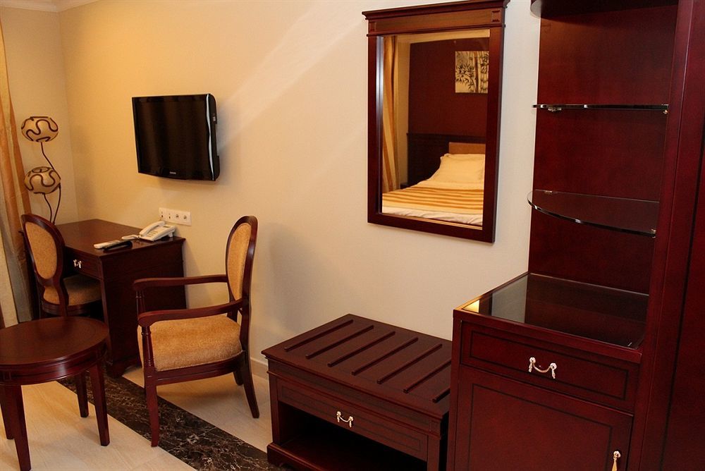 Roca Golf Hotel Bujumbura Buitenkant foto